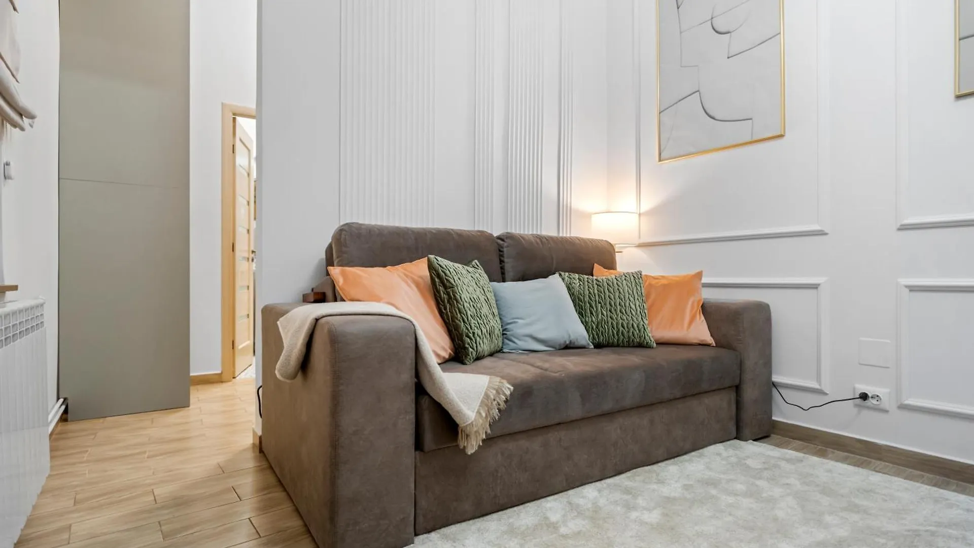 Zen Central Apartment With Self Check-In & Private Parking Bukurešť