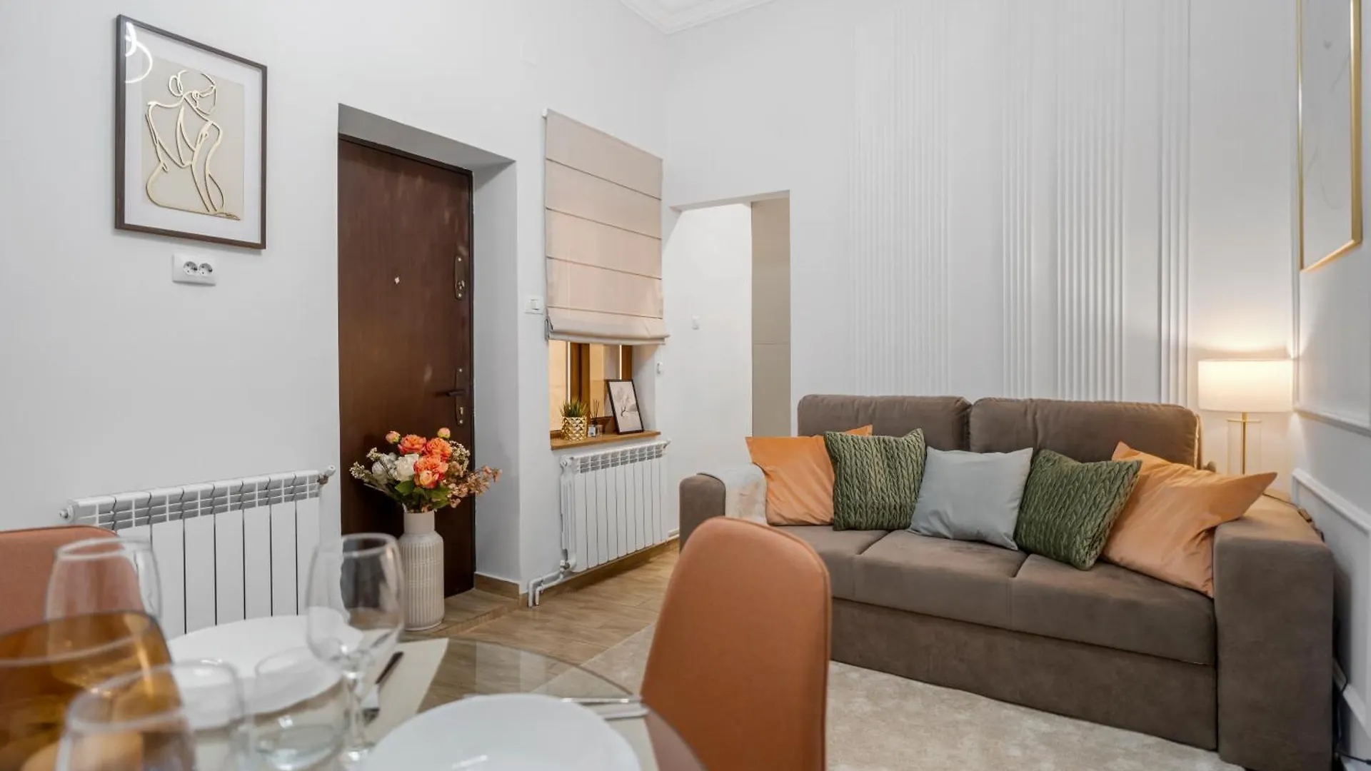 Zen Central Apartment With Self Check-In & Private Parking Bukurešť 0*,