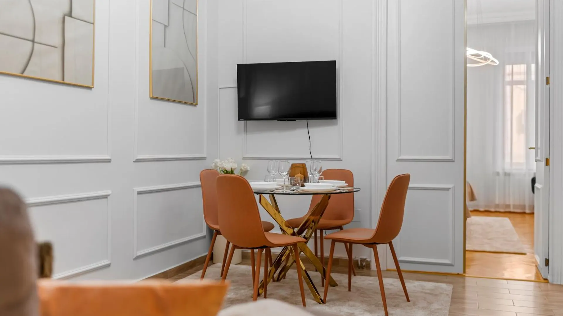 Zen Central Apartment With Self Check-In & Private Parking Bucharest