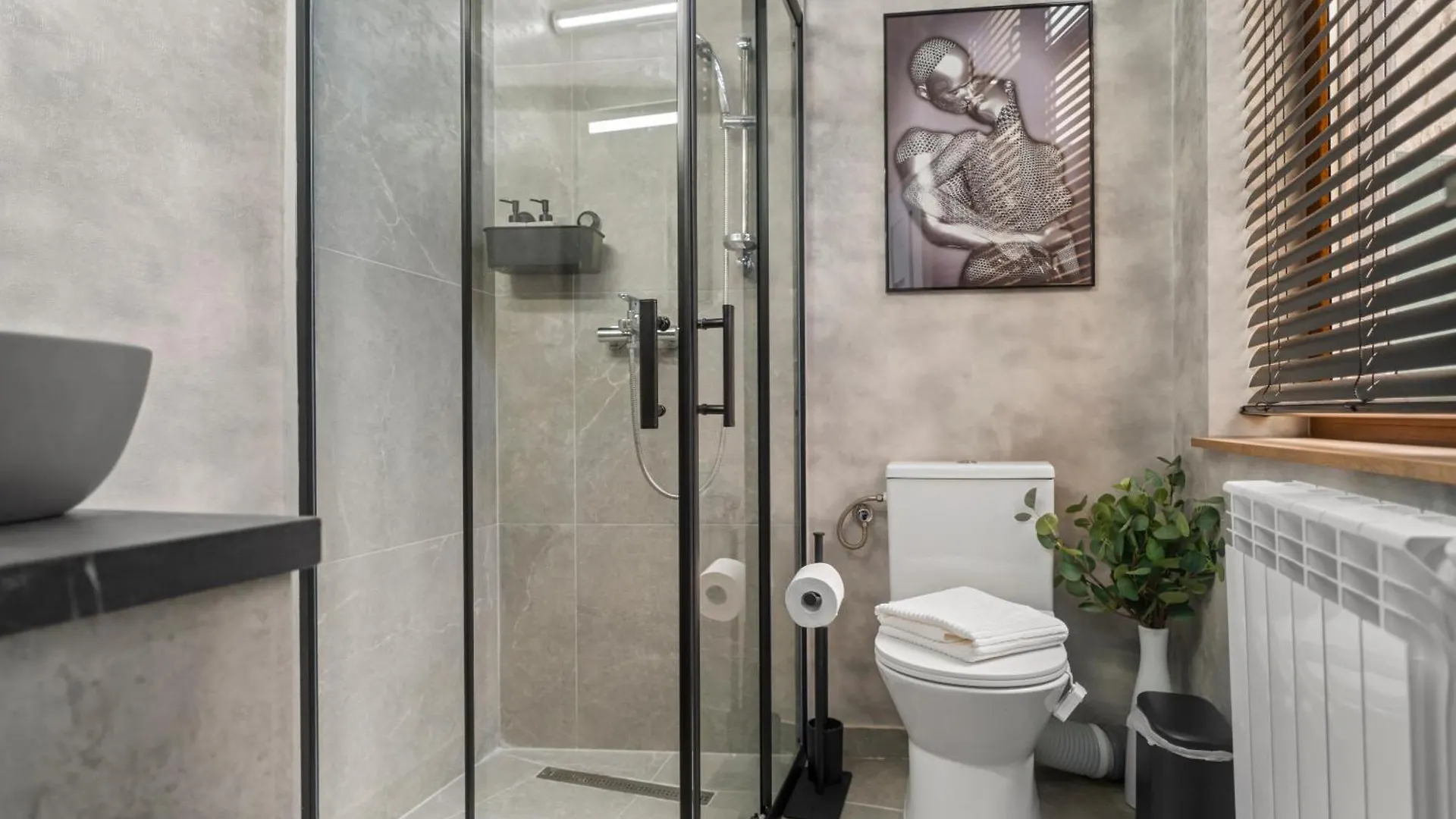 Zen Central Apartment With Self Check-In & Private Parking Bucharest 0*,  Romania